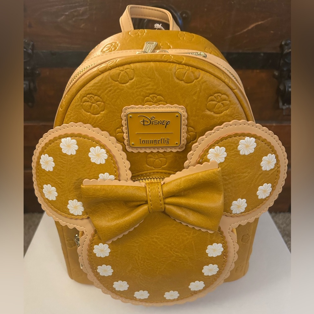 Loungefly Disney Minnie Mouse Pumpkin Pie Cinnamon Scented Mini Backpack - NWT